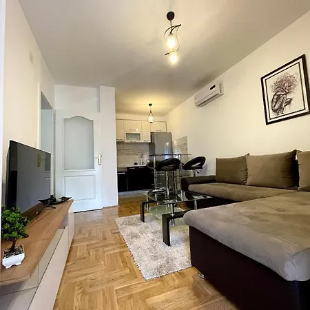 Expensive Apartment Bijeljina Exteriör bild